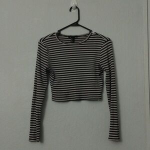 Long sleeve crop top with black and burgundy strips